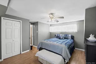 22 Maple Dr, Amityville, NY 11701 - Photo 18