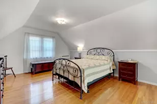 269-19 81st Ave, New Hyde Park, NY 11040 - Photo 22