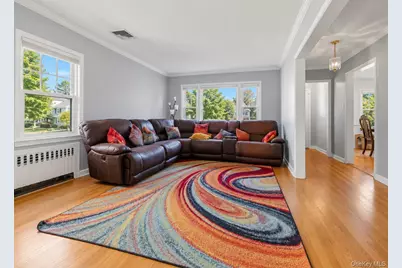 124 Bradford Avenue, Mamaroneck, NY 10543 - Photo 4