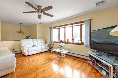 14 Edwards Place, Valley Stream, NY 11580 - Photo 4