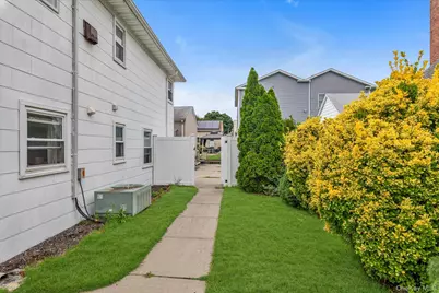 14 Edwards Place, Valley Stream, NY 11580 - Photo 18