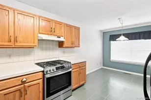103 Kensington Ct, Brewster, NY 10509 - Photo 6