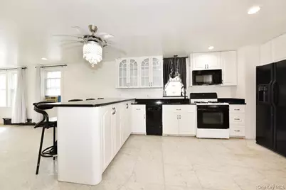 119-26 Inwood Street, Jamaica, NY 11436 - Photo 6