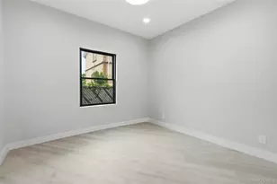 23 Doherty Ave, Elmont, NY 11003 - Photo 22