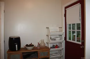 17 Benton Dr, Cuddebackville, NY 12729 - Photo 16
