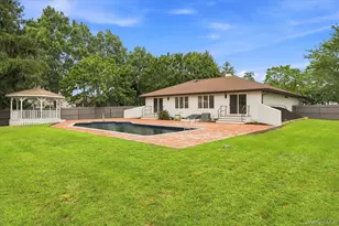177 Herricks Ln, Jamesport, NY 11947 - Photo 30