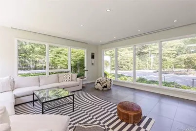 19 Woodland Way, Quogue, NY 11959 - Photo 8