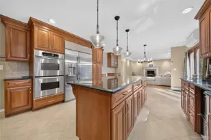 3 Pond Ridge Rd, Woodbury, NY 11797 - Photo 6