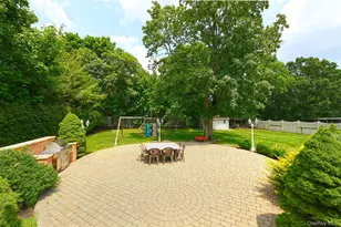 88 Dix Hwy, Dix Hills, NY 11746 - Photo 26
