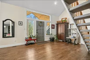 7 Waterview Dr, Port Jefferson, NY 11777 - Photo 12