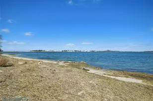 7 Waterview Dr, Port Jefferson, NY 11777 - Photo 28
