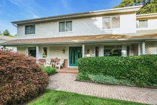 14 Tree Hollow Ln, Dix Hills, NY 11746 - Photo 4