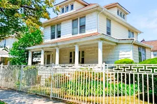 248-17 Francis Lewis Blvd, Rosedale, NY 11422 - Photo 2