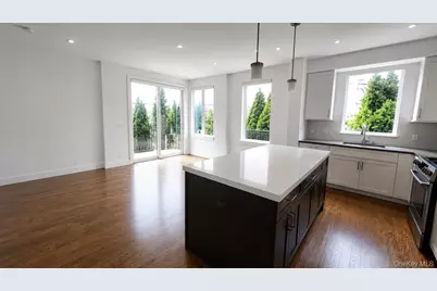 422 E Boston Post Road #101, Mamaroneck, NY 10543 - Photo 1