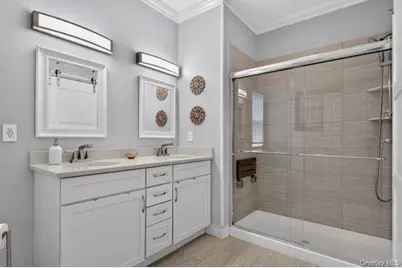 4 Village Drive #4, East Islip, NY 11730 - Photo 22