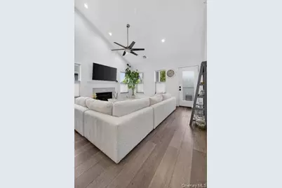 4 Village Drive #4, East Islip, NY 11730 - Photo 6