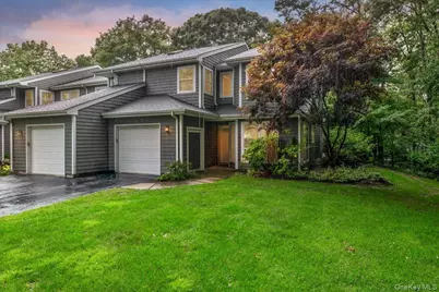 38 Larkspur Lane, Commack, NY 11725 - Photo 1