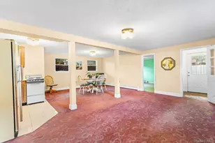 1320 Pine Acres Blvd, Bay Shore, NY 11706 - Photo 20