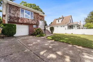1320 Pine Acres Blvd, Bay Shore, NY 11706 - Photo 2