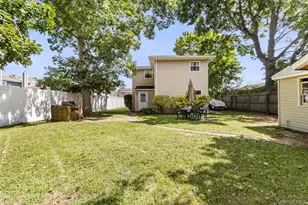 1320 Pine Acres Blvd, Bay Shore, NY 11706 - Photo 28