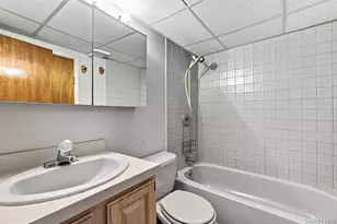 3905 Clove Ct, Seaford, NY 11783 - Photo 26