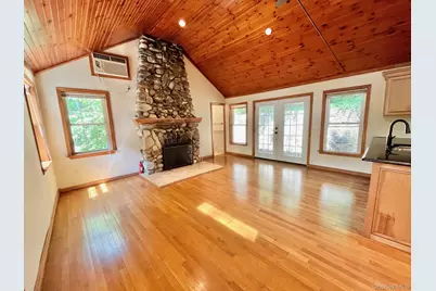 8 Anton Place, Lake Peekskill, NY 10537 - Photo 6
