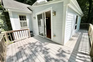 8 Anton Pl, Lake Peekskill, NY 10537 - Photo 10