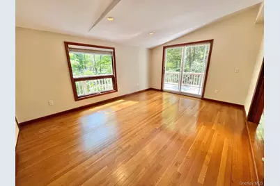 8 Anton Place, Lake Peekskill, NY 10537 - Photo 14