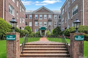 1 Meadow Dr, Woodmere, NY 11598 - Photo 2