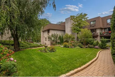 89 N Broadway #204, White Plains, NY 10603 - Photo 2