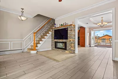 6731 52nd Road, Maspeth, NY 11378 - Photo 4