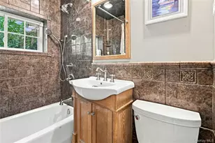 40 Cliftwood Dr, Huntington, NY 11743 - Photo 12