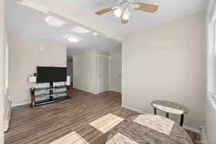 109 Laurel St, Patchogue, NY 11772 - Photo 8