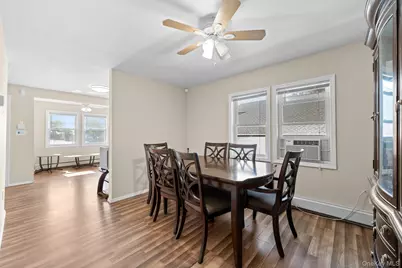 109 Laurel Street, Patchogue, NY 11772 - Photo 10