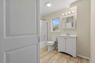 109 Laurel St, Patchogue, NY 11772 - Photo 22