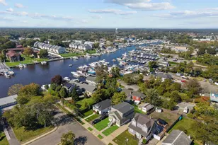 109 Laurel St, Patchogue, NY 11772 - Photo 4