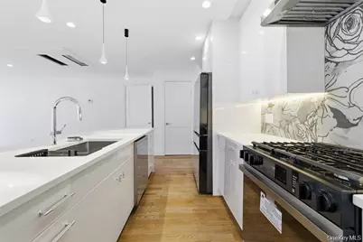 550 E Harrison Street, Long Beach, NY 11561 - Photo 26