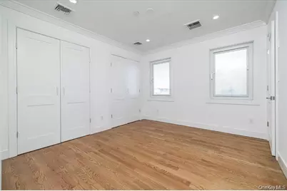 550 E Harrison Street, Long Beach, NY 11561 - Photo 14