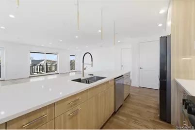 550 E Harrison Street, Long Beach, NY 11561 - Photo 10