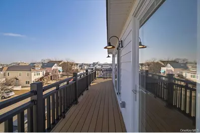 550 E Harrison Street, Long Beach, NY 11561 - Photo 4