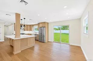 25 Crater Lake Dr, Coram, NY 11727 - Photo 14
