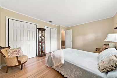23 Roy Avenue, West Islip, NY 11795 - Photo 12