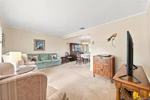23 Roy Ave, West Islip, NY 11795 - Photo 4