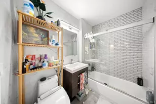 474 48th Ave, Long Island City, NY 11109 - Photo 26