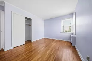 7 Crown St, Hicksville, NY 11801 - Photo 12