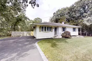 79 Yaphank Ave, Yaphank, NY 11980 - Photo 2