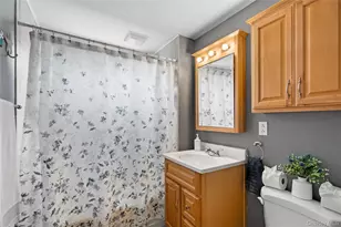 306 McCall Ave, West Islip, NY 11795 - Photo 14