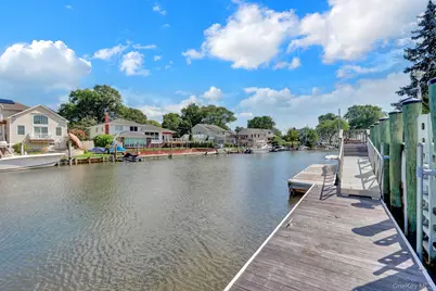 204 Bayview Avenue, Massapequa, NY 11758 - Photo 26