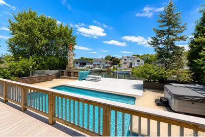 204 Bayview Avenue, Massapequa, NY 11758 - Photo 22