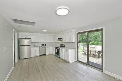88 Matsunaye Drive, Medford, NY 11763 - Photo 8